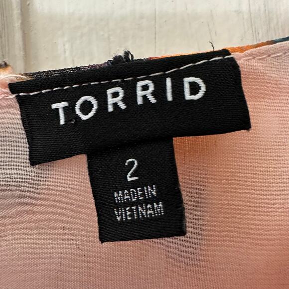 Torrid Chiffon Butterfly Blouse Clip Dot Blouson Sleeve Womens Plus 2/2X - Picture 2 of 9